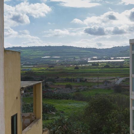 North Side Apartment 1 L-Imgarr Buitenkant foto