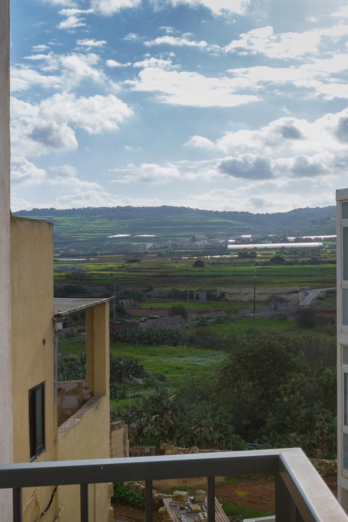 North Side Apartment 1 L-Imgarr Buitenkant foto