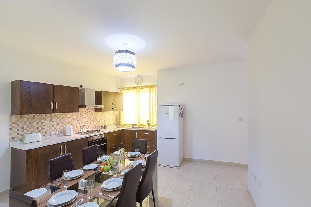 North Side Apartment 1 L-Imgarr Buitenkant foto