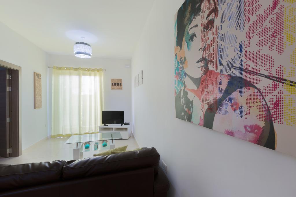 North Side Apartment 1 L-Imgarr Buitenkant foto