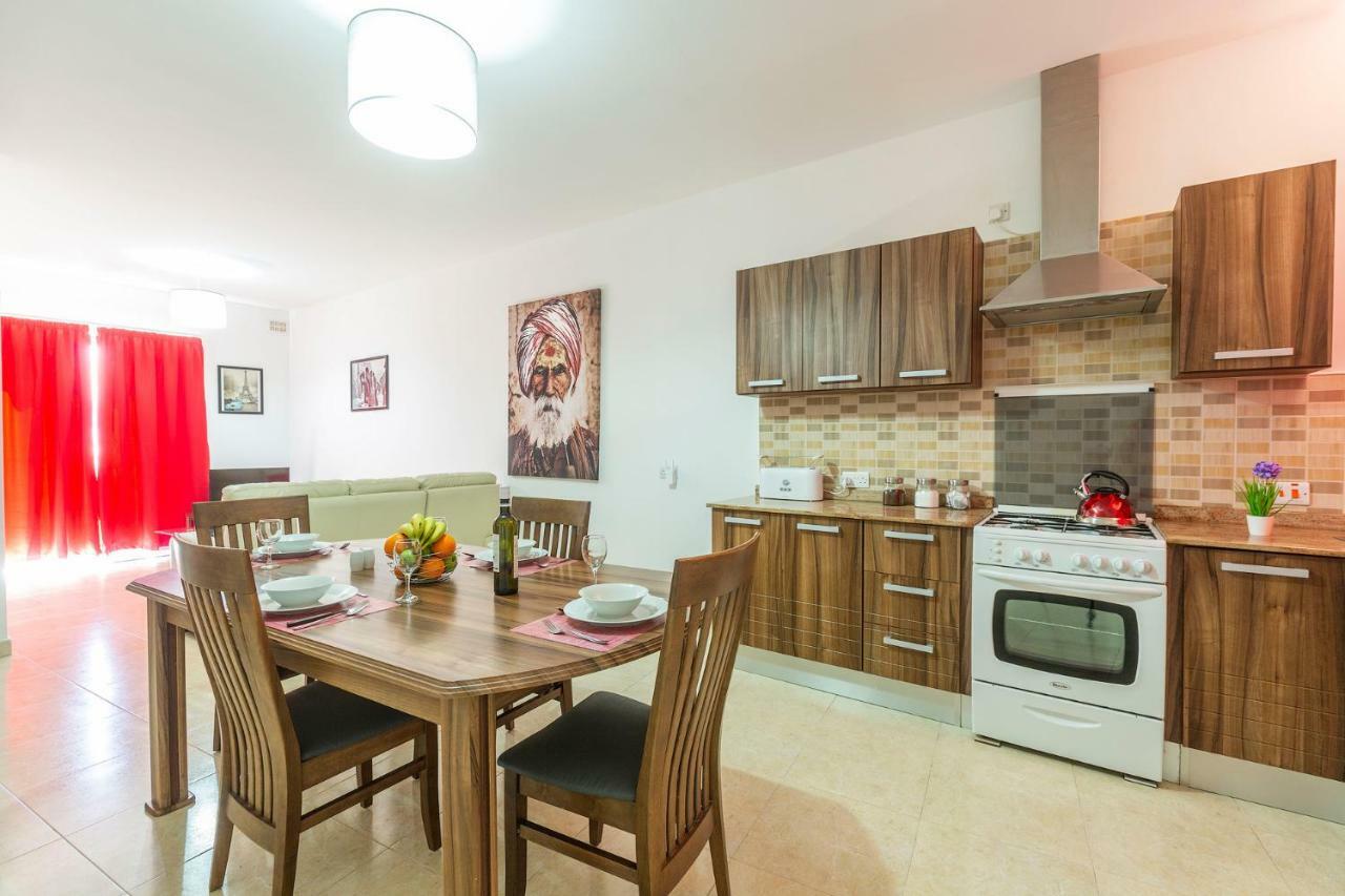 North Side Apartment 1 L-Imgarr Buitenkant foto